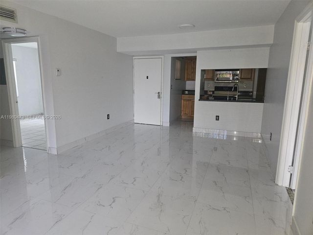 6425 W 27th Ct 104-6, Hialeah, FL 33016