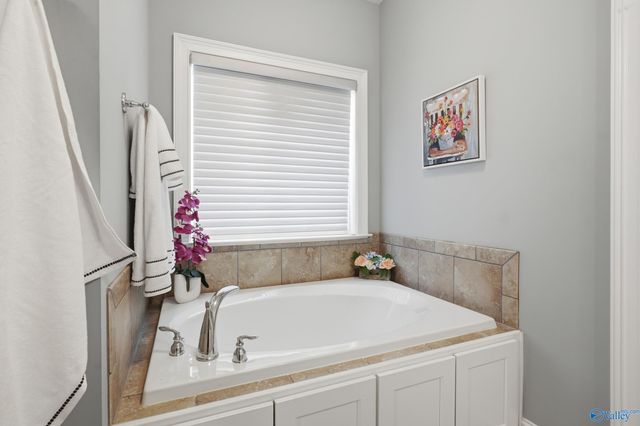 114 Shangrila Way, Meridianville, AL 35759