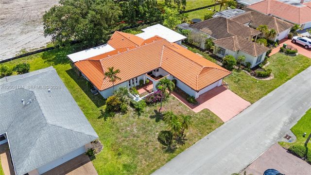 4508 King Palm Dr, Tamarac, FL 33319