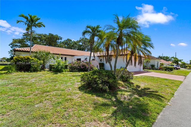 4508 King Palm Dr, Tamarac, FL 33319