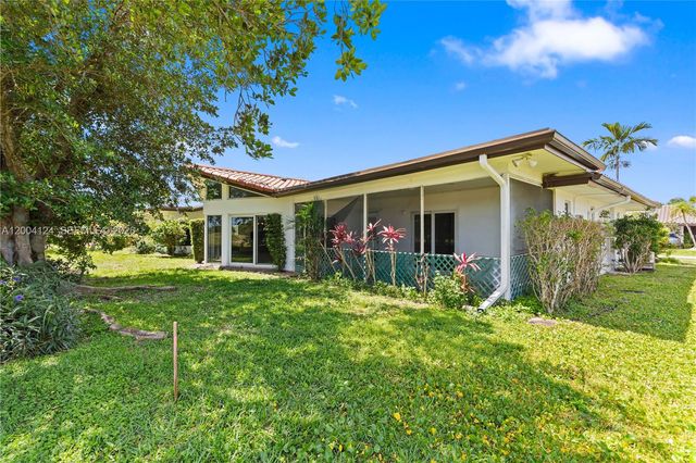 4508 King Palm Dr, Tamarac, FL 33319