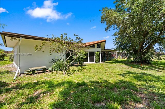 4508 King Palm Dr, Tamarac, FL 33319