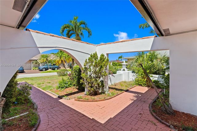 4508 King Palm Dr, Tamarac, FL 33319