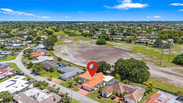 4508 King Palm Dr, Tamarac, FL 33319