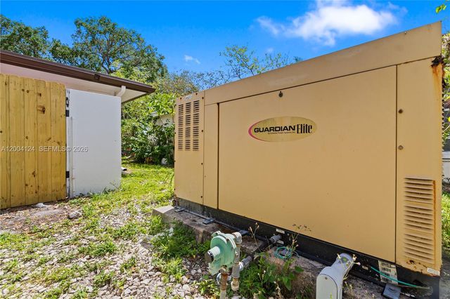 4508 King Palm Dr, Tamarac, FL 33319