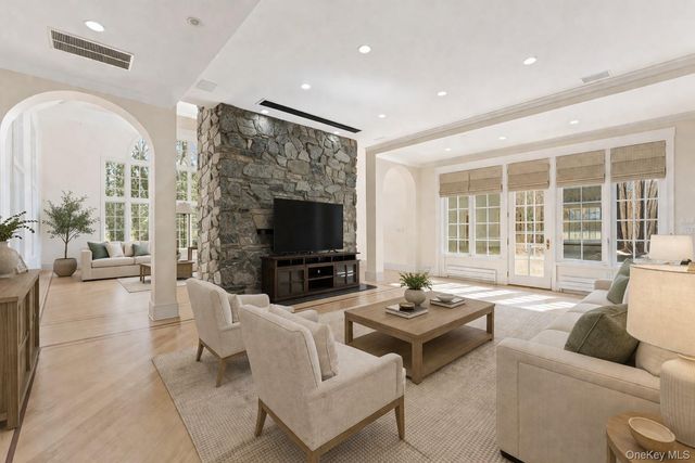2 High Point Terrace, Scarsdale, NY 10583