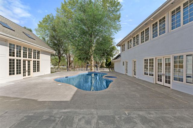 2 High Point Terrace, Scarsdale, NY 10583