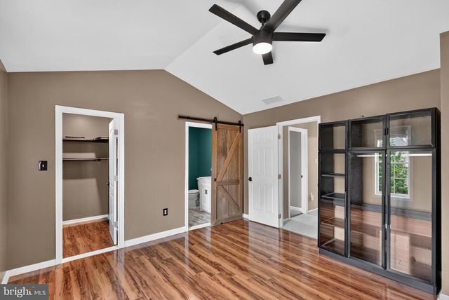 165 VERSAILLES CT, Newark, DE 19702