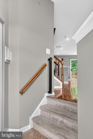 165 VERSAILLES CT, Newark, DE 19702