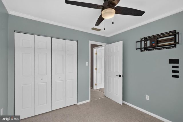 165 VERSAILLES CT, Newark, DE 19702