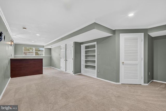 165 VERSAILLES CT, Newark, DE 19702