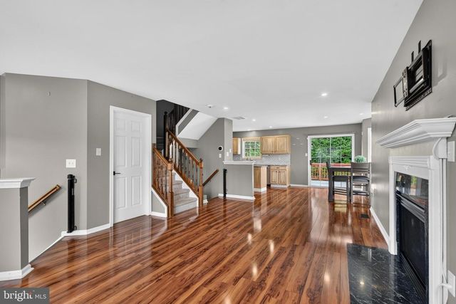 165 VERSAILLES CT, Newark, DE 19702