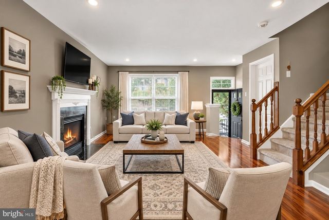 165 VERSAILLES CT, Newark, DE 19702