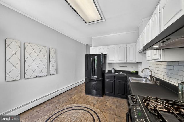 323 13TH ST SE, Washington, DC 20003
