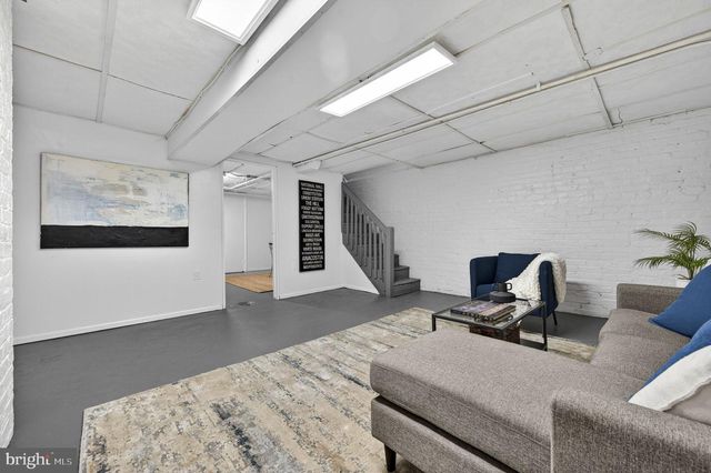 323 13TH ST SE, Washington, DC 20003