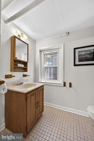 323 13TH ST SE, Washington, DC 20003
