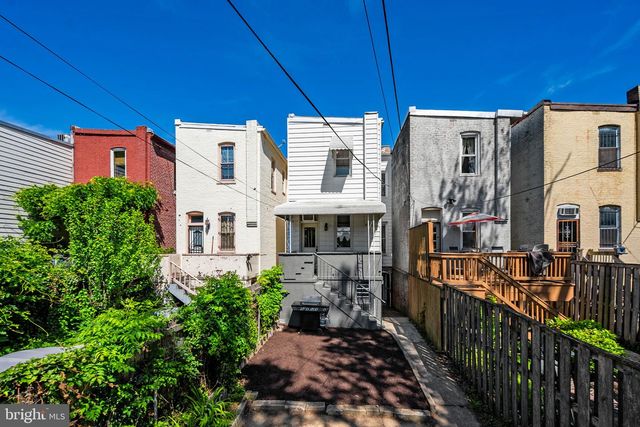 323 13TH ST SE, Washington, DC 20003