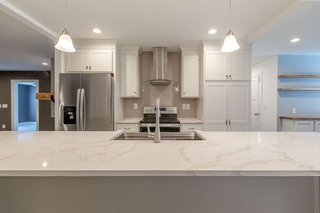 1021 College Ave, Nashville, TN 37209