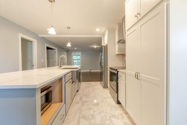 1021 College Ave, Nashville, TN 37209