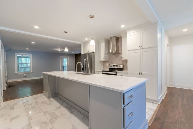 1021 College Ave, Nashville, TN 37209