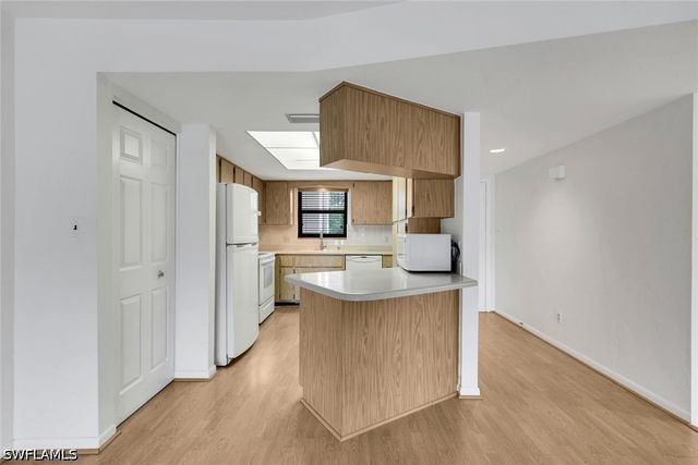 4963 Pepper CIR D-102, Naples, FL 34113