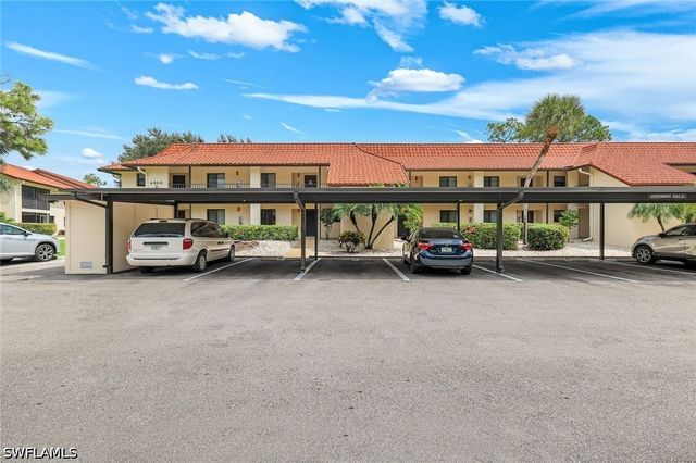 4963 Pepper CIR D-102, Naples, FL 34113