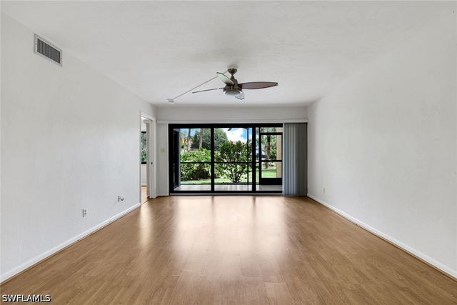 4963 Pepper CIR D-102, Naples, FL 34113