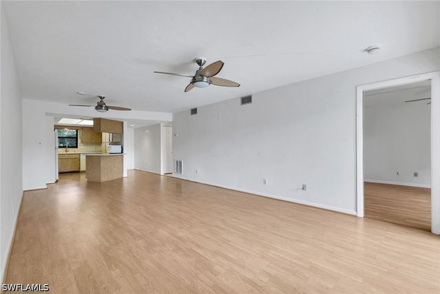4963 Pepper CIR D-102, Naples, FL 34113
