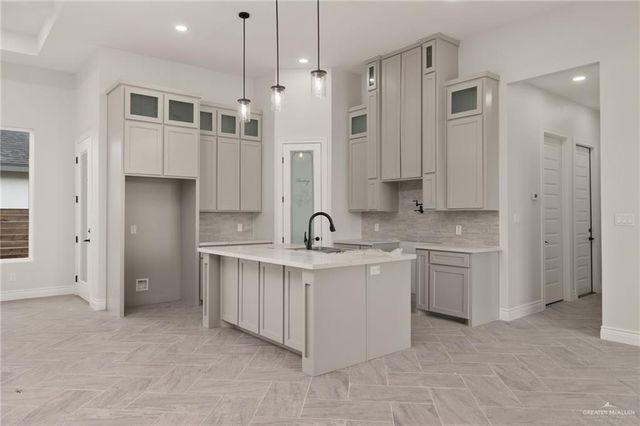 1510 S Valdivia Street, Edinburg, TX 78542