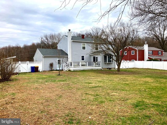 1517 DERBYSHIRE RD, Yardley, PA 19067