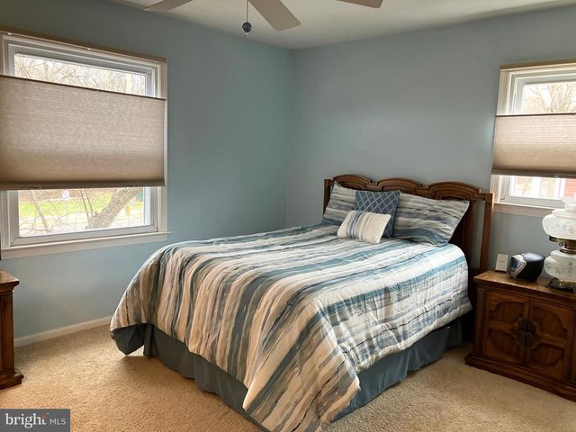 1517 DERBYSHIRE RD, Yardley, PA 19067