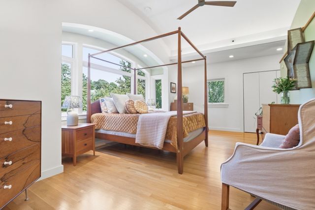 78 Elsinore Street, Concord, MA 01742