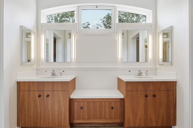 78 Elsinore Street, Concord, MA 01742