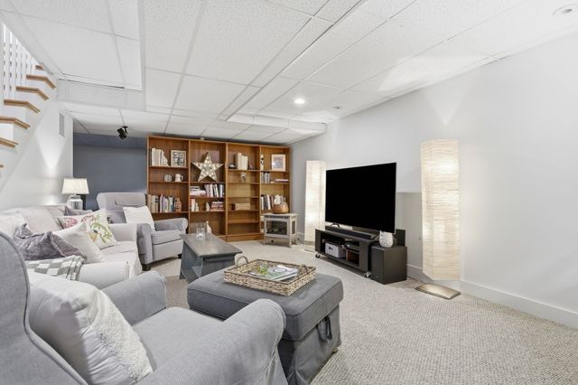 78 Elsinore Street, Concord, MA 01742