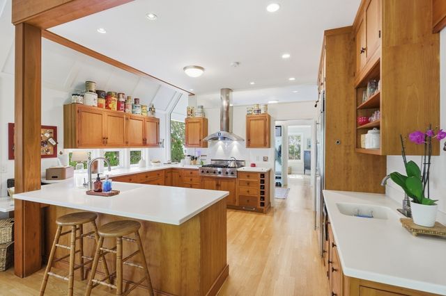 78 Elsinore Street, Concord, MA 01742