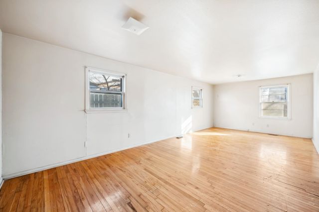 2819 E Ellen, Wichita, KS 67219