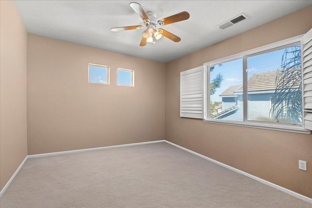 342 Sunnyhill Dr, Turlock, CA 95382