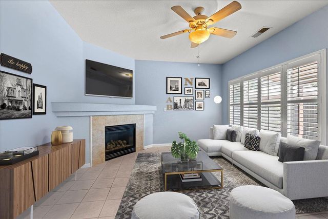 342 Sunnyhill Dr, Turlock, CA 95382