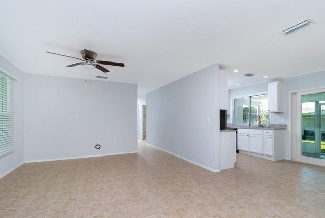 533 E CHARLOTTE AVENUE, Punta Gorda, FL 33950
