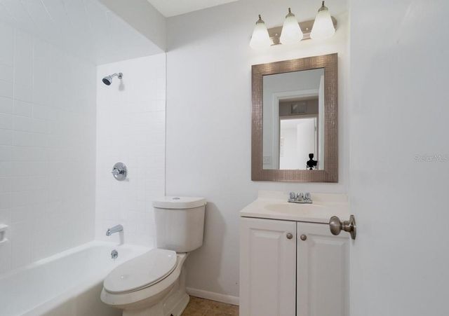 533 E CHARLOTTE AVENUE, Punta Gorda, FL 33950