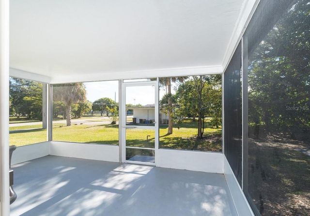 533 E CHARLOTTE AVENUE, Punta Gorda, FL 33950