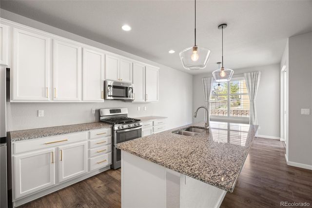 6693 S Muscadine Court, Aurora, CO 80016