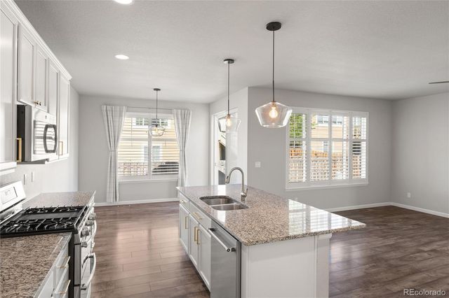 6693 S Muscadine Court, Aurora, CO 80016