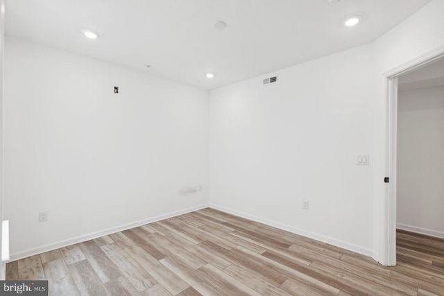 890 N 42ND ST, Philadelphia, PA 19104