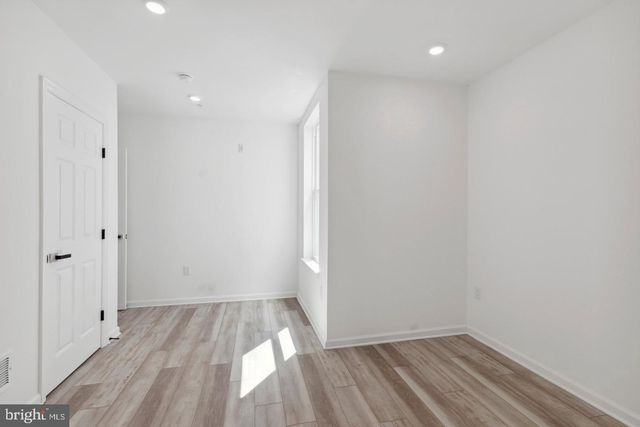 890 N 42ND ST, Philadelphia, PA 19104