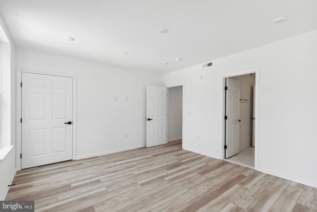 890 N 42ND ST, Philadelphia, PA 19104