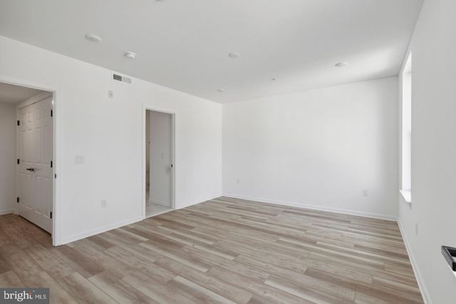 890 N 42ND ST, Philadelphia, PA 19104