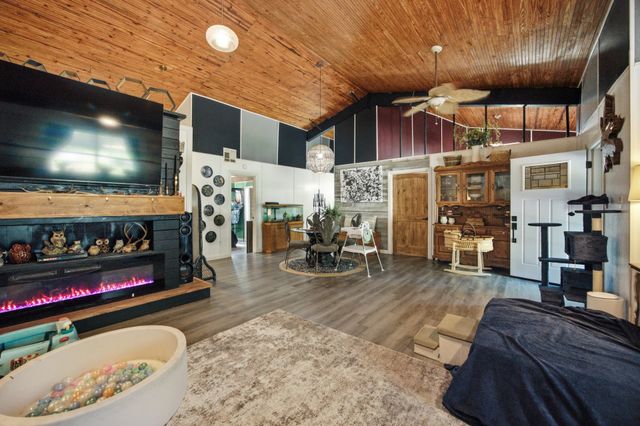 172 Indian Nation Drive, Canadian, OK 74425