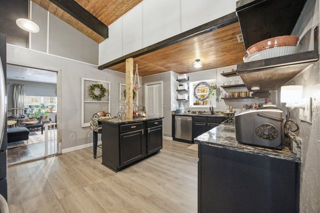 172 Indian Nation Drive, Canadian, OK 74425