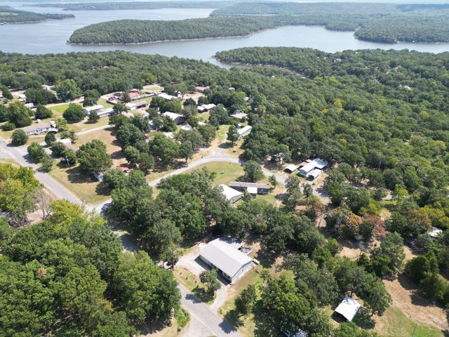 172 Indian Nation Drive, Canadian, OK 74425